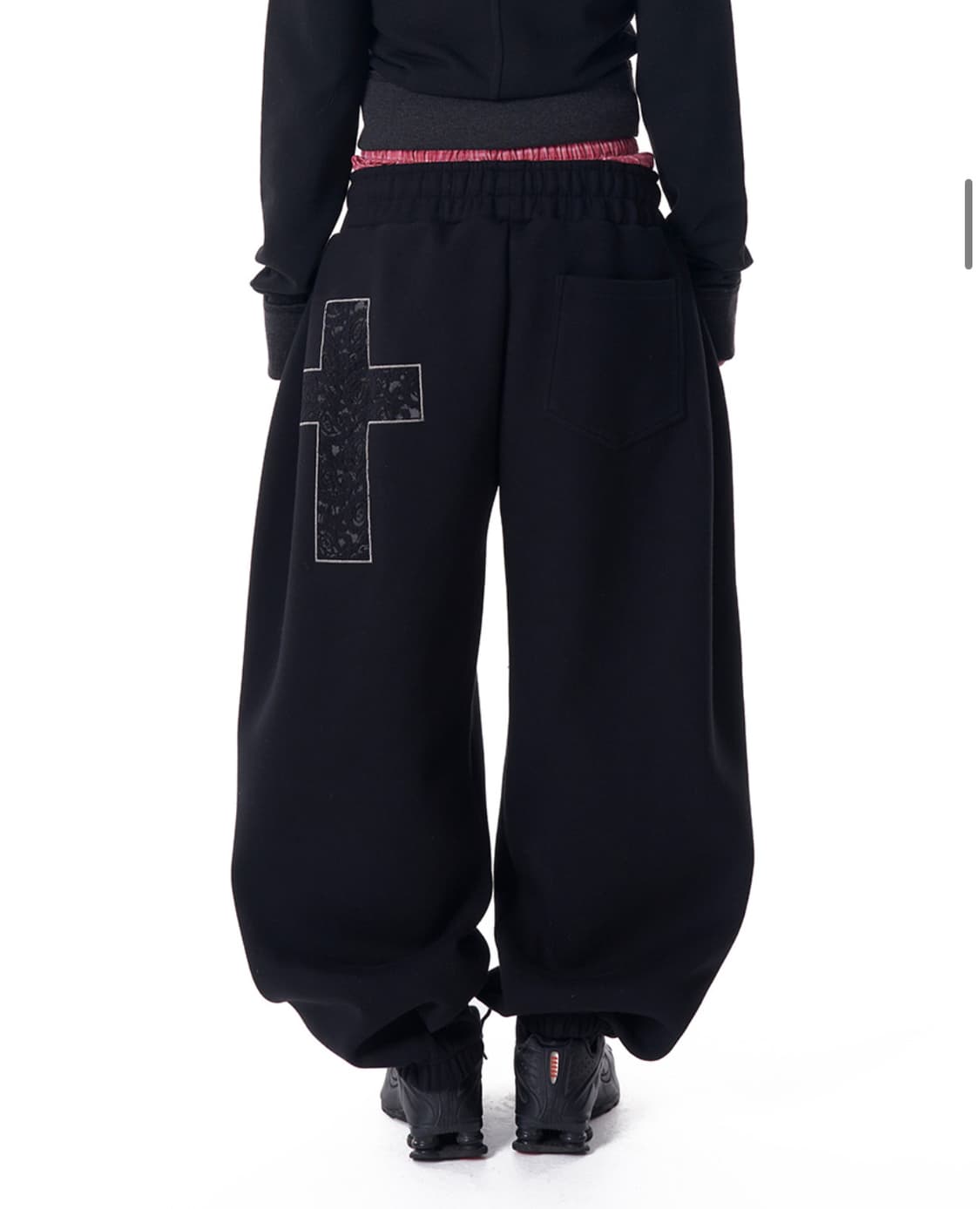 아캄 Laced CROS2 Patch Sweatpants 블랙 상품이미지3