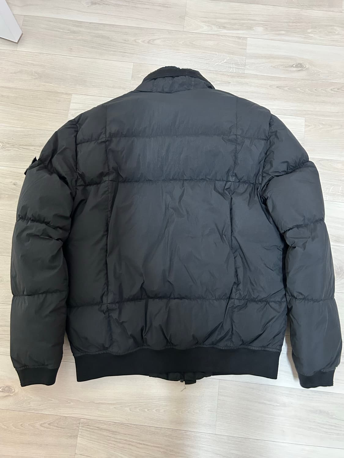 스톤아일랜드 크링클랩스 패딩 블랙 18 상품이미지3