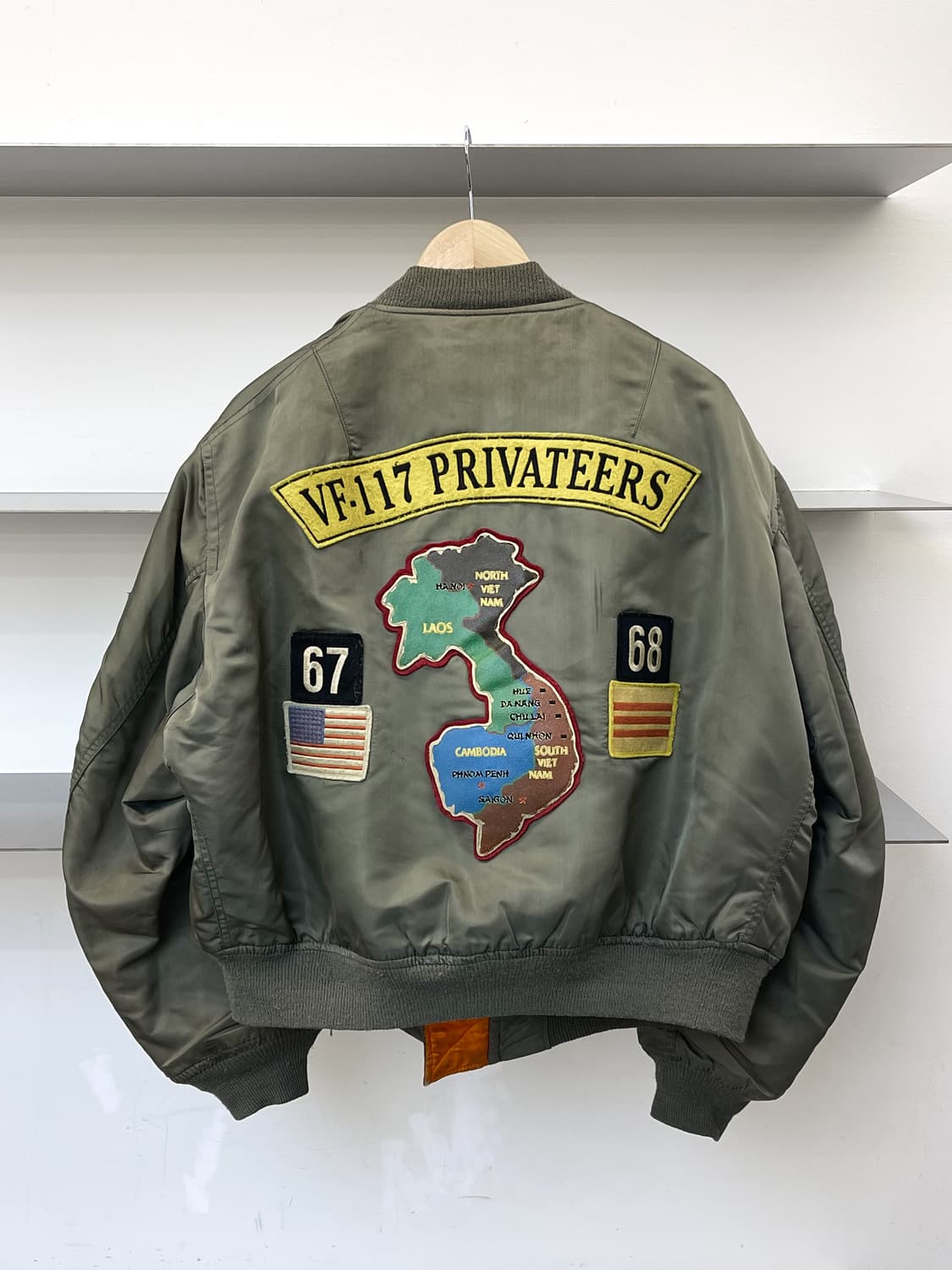 아비렉스 90s VF-117 프라이배티어스 Ma-1 자켓 상품이미지1