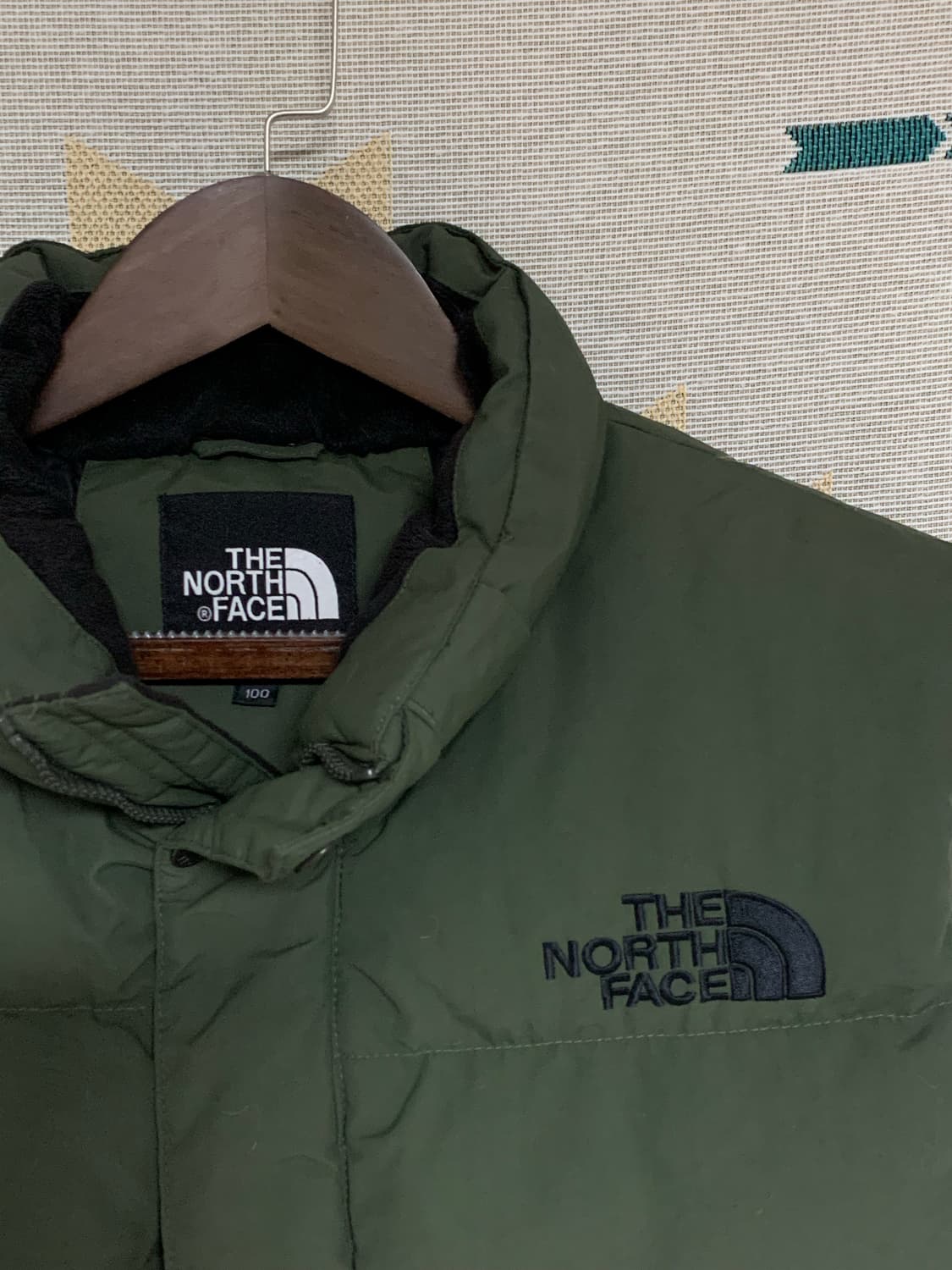 노스페이스 패딩 베스트 카키 상품이미지4