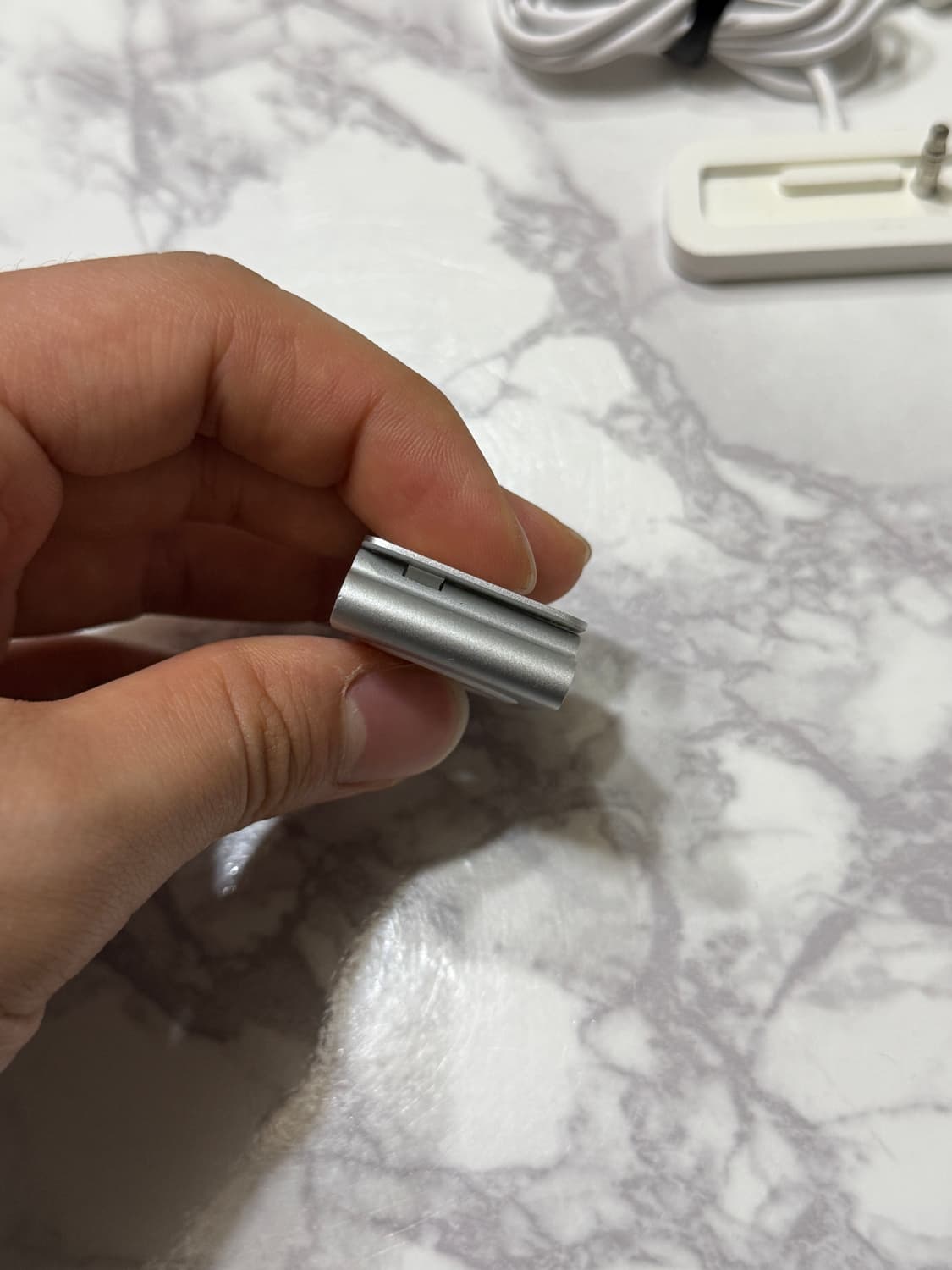 애플 아이팟 셔플 실버2 + 충전케이블 상품이미지4