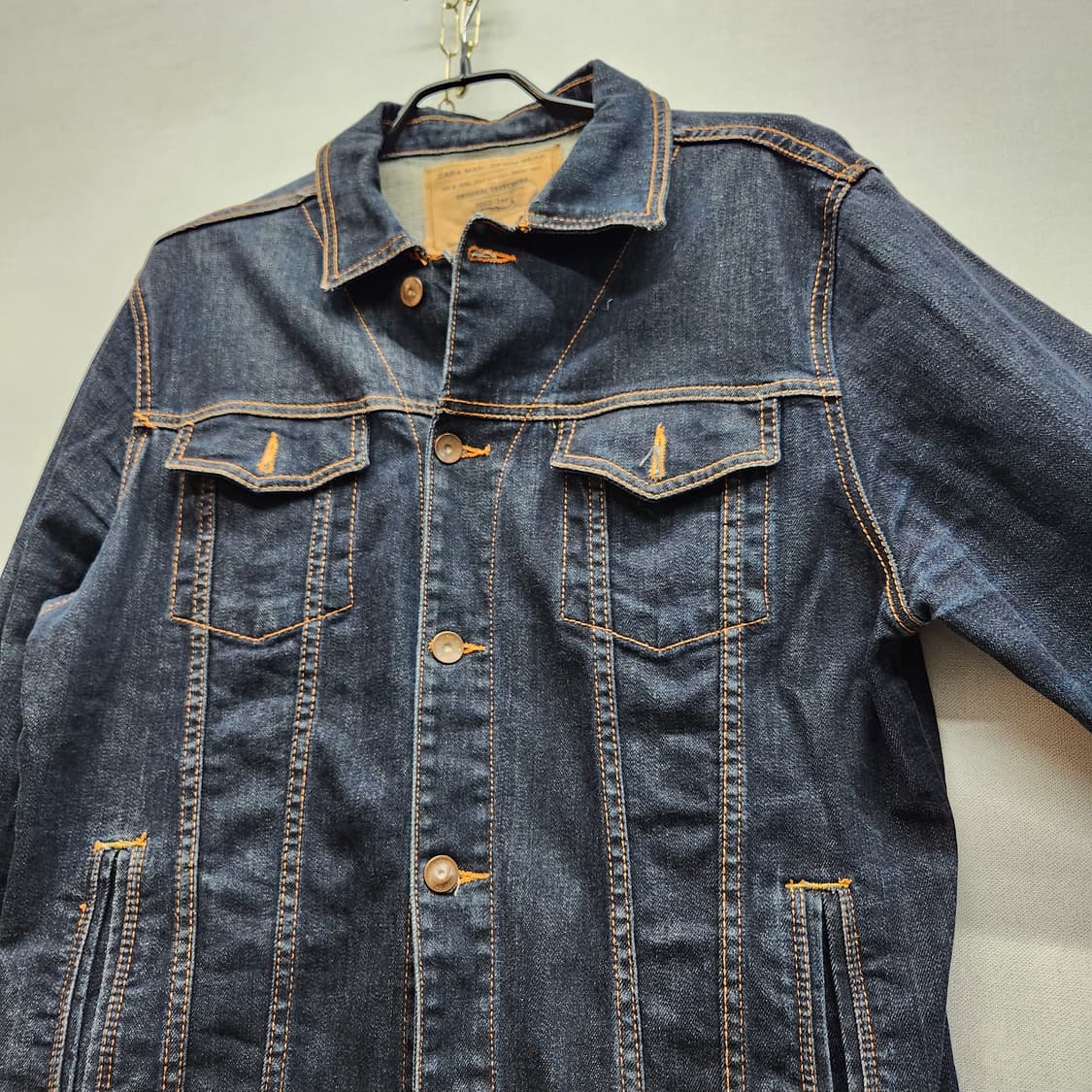 자라 ZARA 스티치 디테일 트러커 데님 자켓42(L) 상품이미지3
