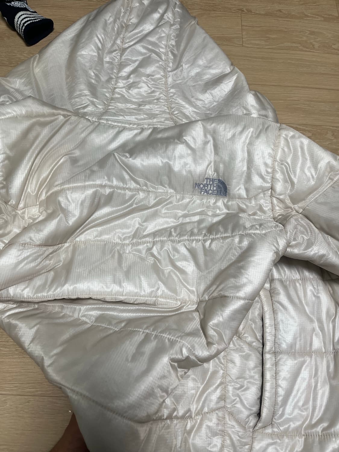 노스페이스 프리마로프트 패딩 L 상품이미지6