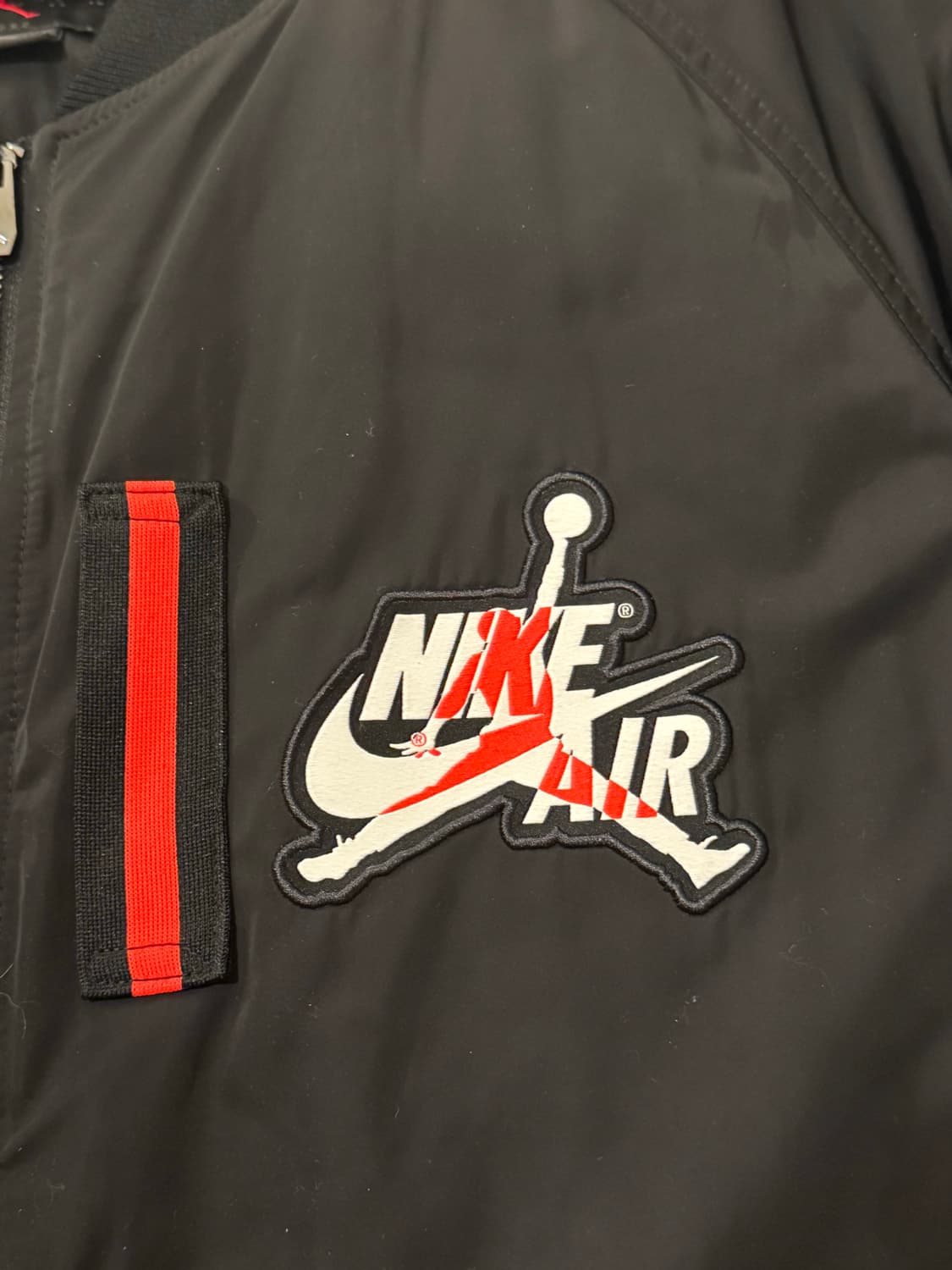 나이키 조던 윙즈 ma-1 자켓 블랙 (AV2598-010) 상품이미지3