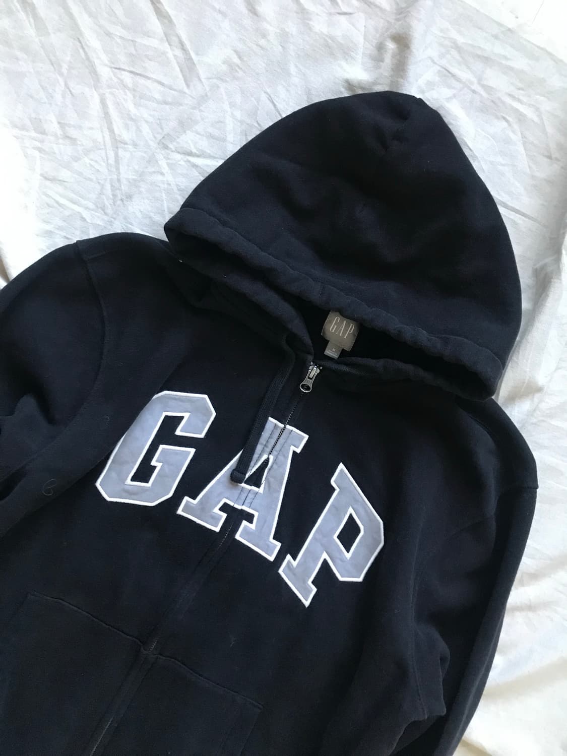 갭 중앙 빅 로고 블랙 후드집업 상품이미지5