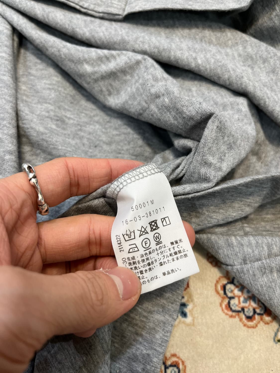 비비안웨스트우드 레드 라벨 ORB로고버튼 케이프 가디건 상품이미지6