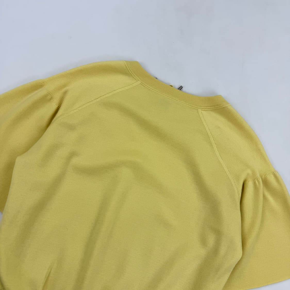 루이비통 스트링 넥 반팔 니트 탑 상품이미지10