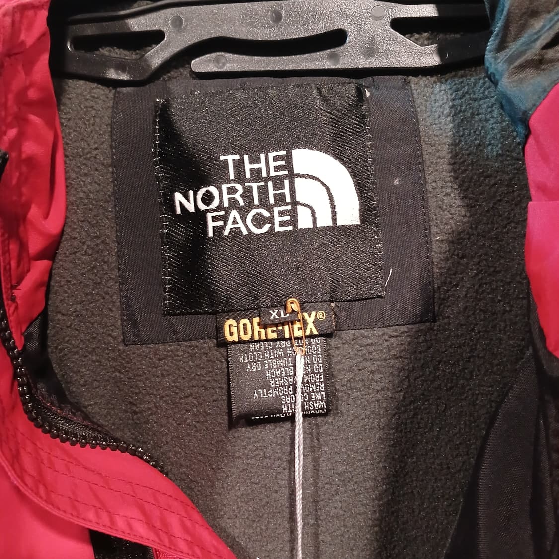 노스페이스 바람막이 레드 상품이미지3