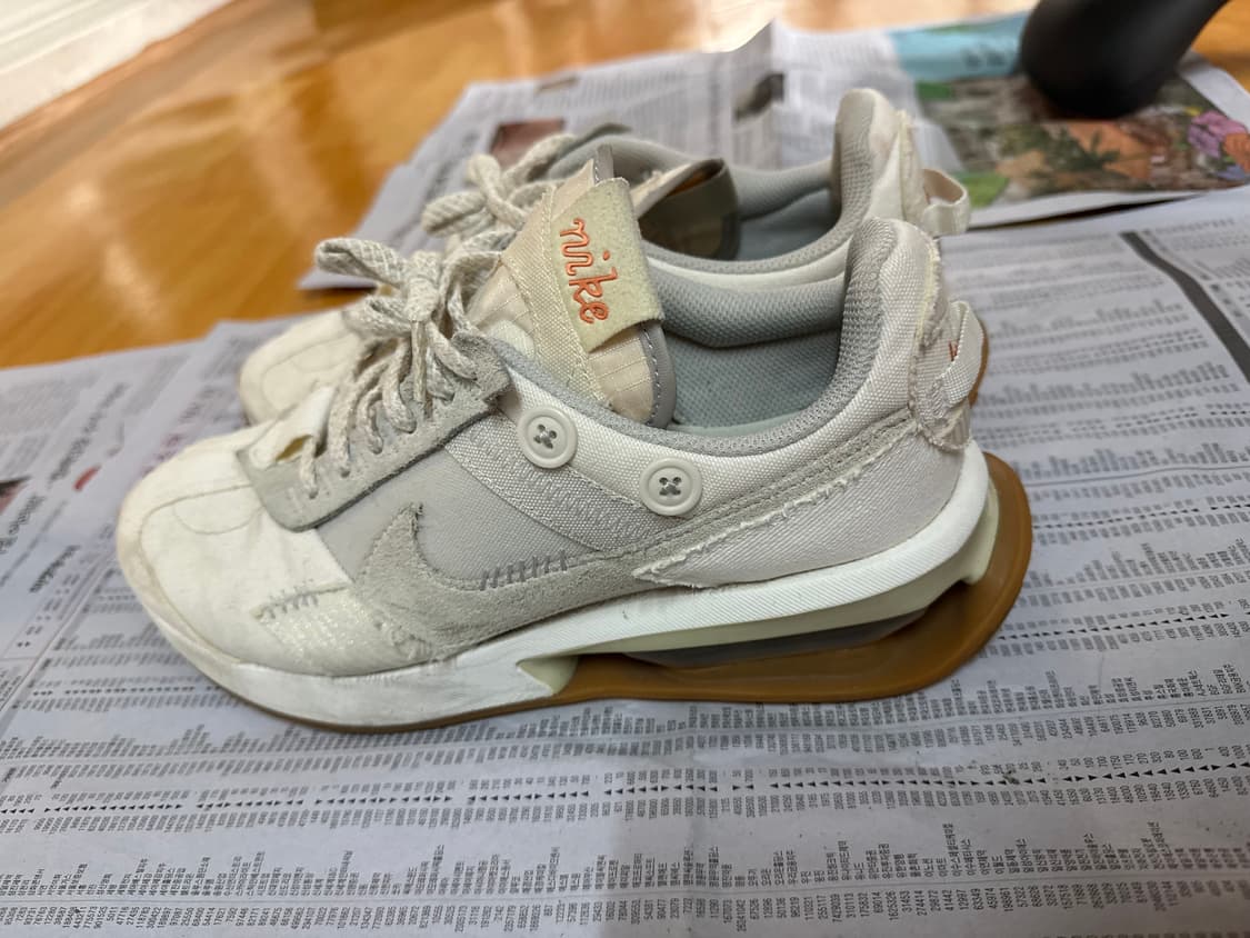 나이키 에어맥스 프리데이 써밋화 255판매합니다!(실착255-260) 상품이미지6