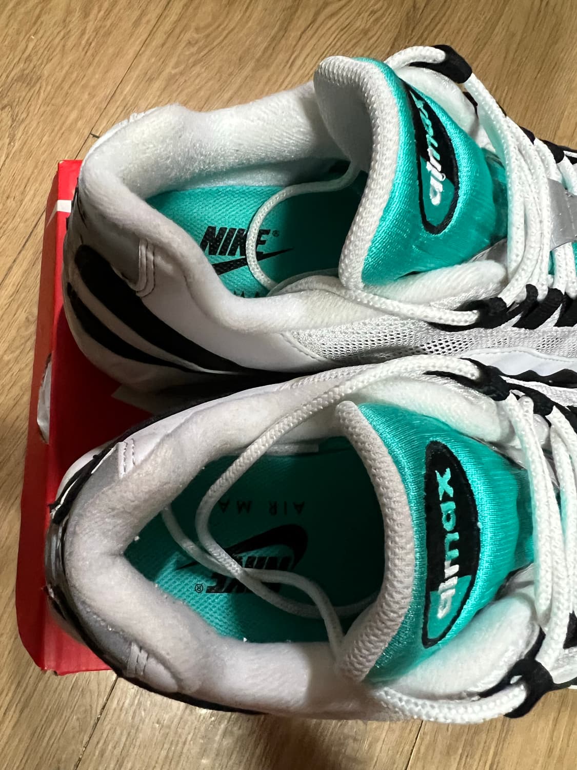 나이키 에어맥스 95 에메랄드 290 상품이미지4