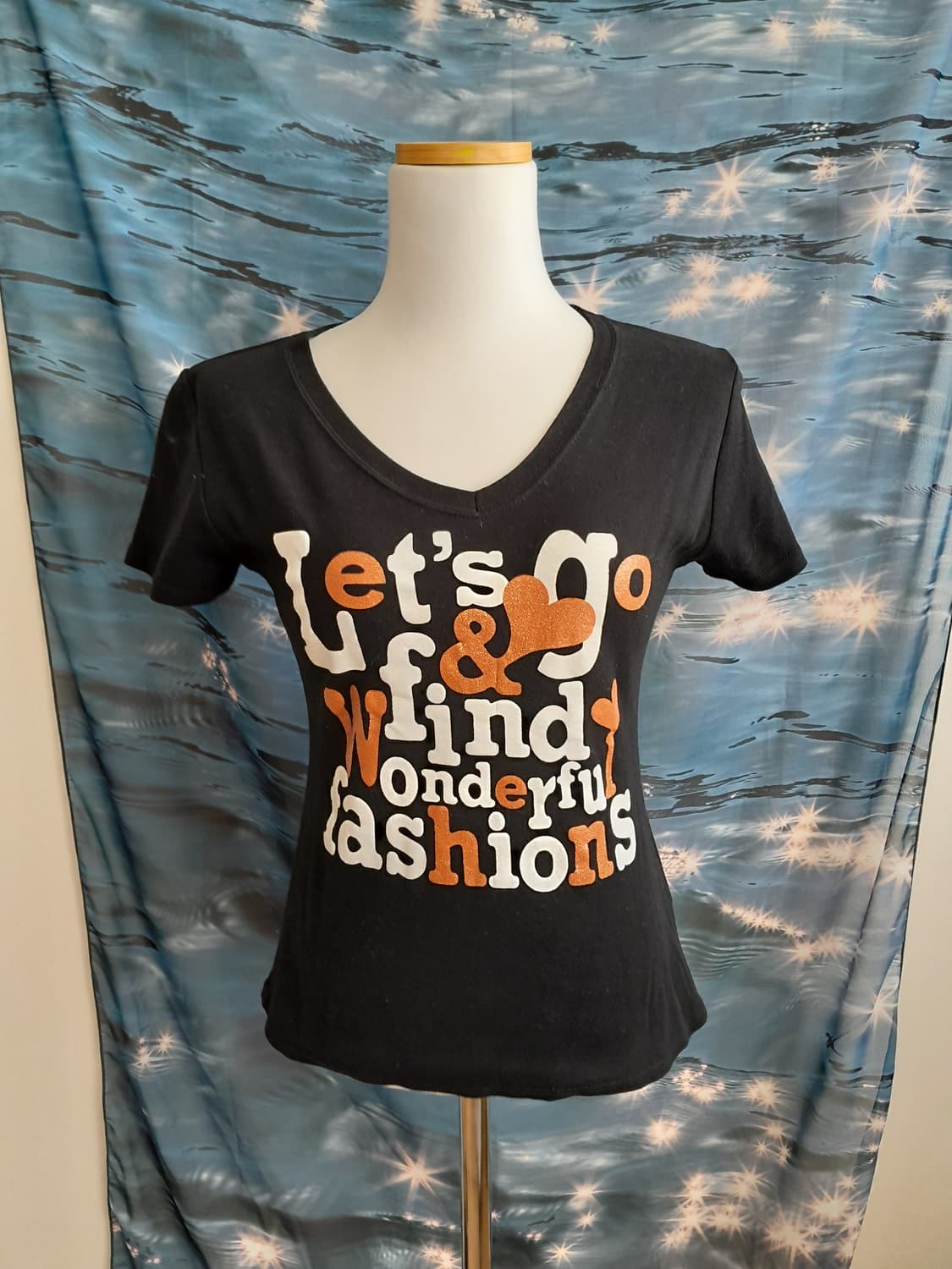 와투케 레터링 브이넥 반팔티셔츠 상품이미지1