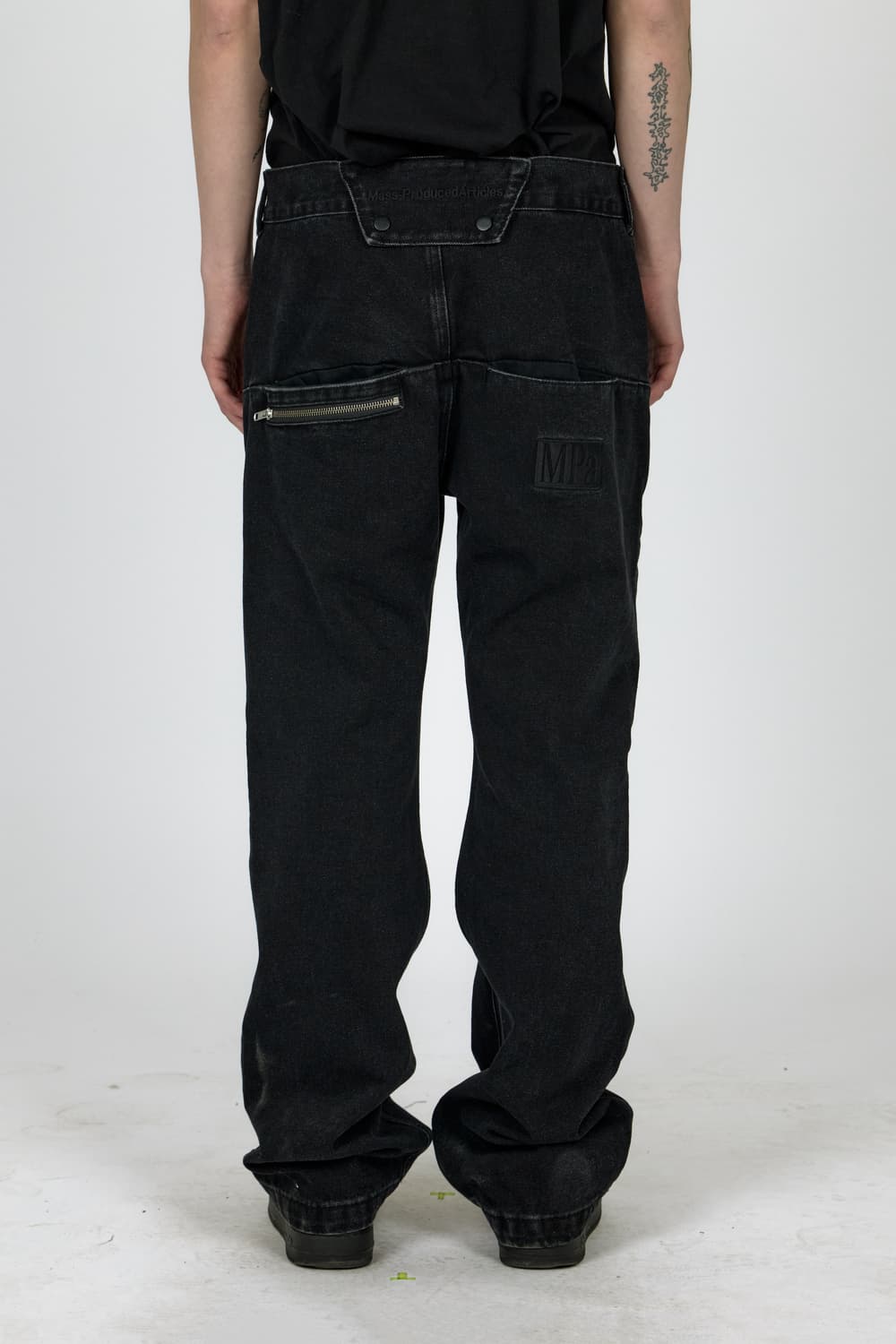 플라스틱 프로덕트 바지 m사이즈 판매합니다 상품이미지2