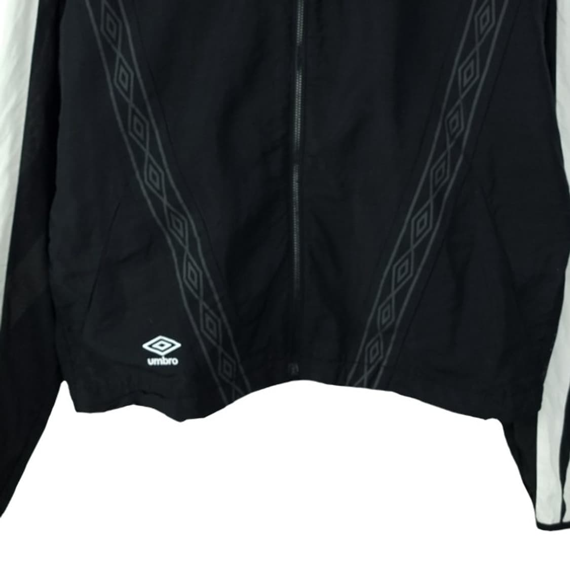 [엄브로] 오버핏 크롭 후드 바람막이 자켓 블랙 M19619 상품이미지5