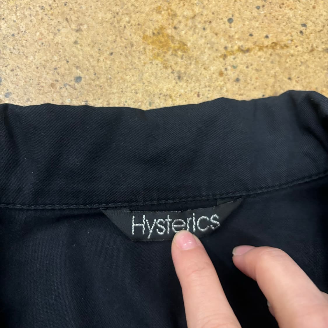 히스테릭 글래머 히글 백 프린팅 캔뱃지 블랙 자켓 상품이미지5