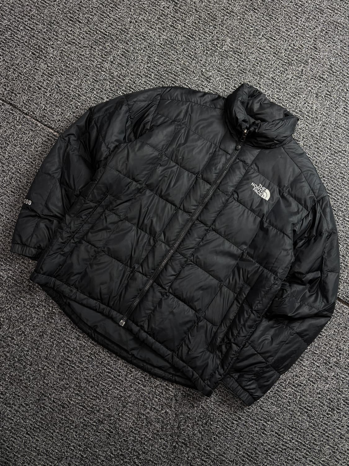 노스페이스 스퀘어 퀼팅 구스 다운 경량 패딩 1974 상품이미지1