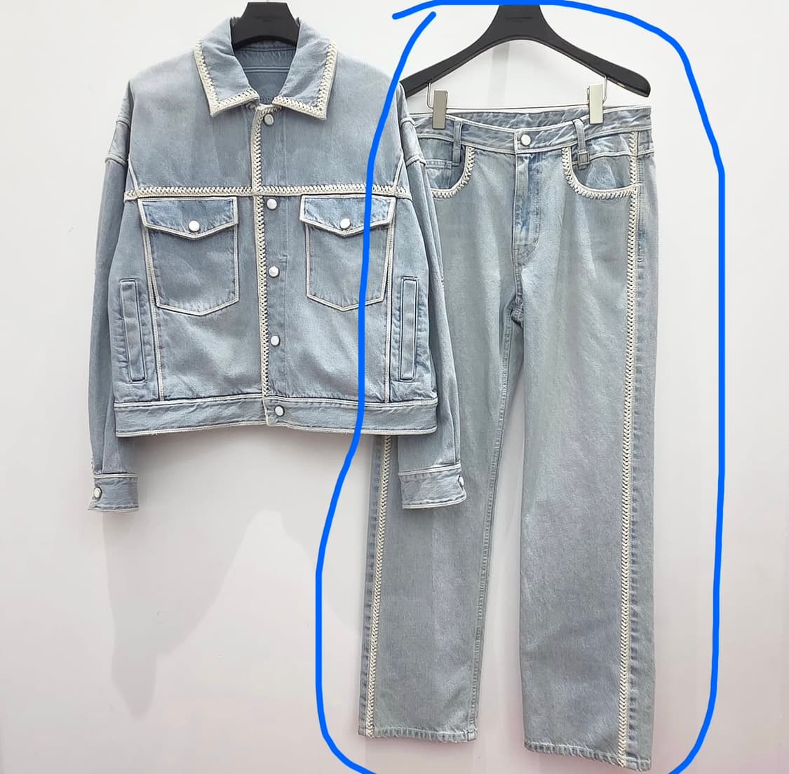 우영미 25SS 블루 크로셰 데님 팬츠 48 상품이미지1