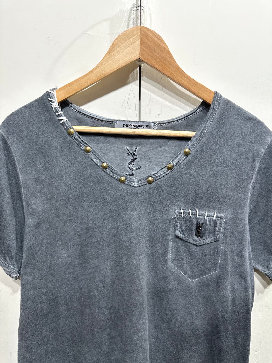 YSL 입생로랑 스터드 반팔 티셔츠 상품이미지3