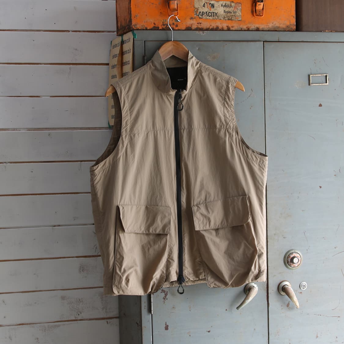 (착용컷) JACKROSE 유틸리티 베스트 (남성용 100) 상품이미지1