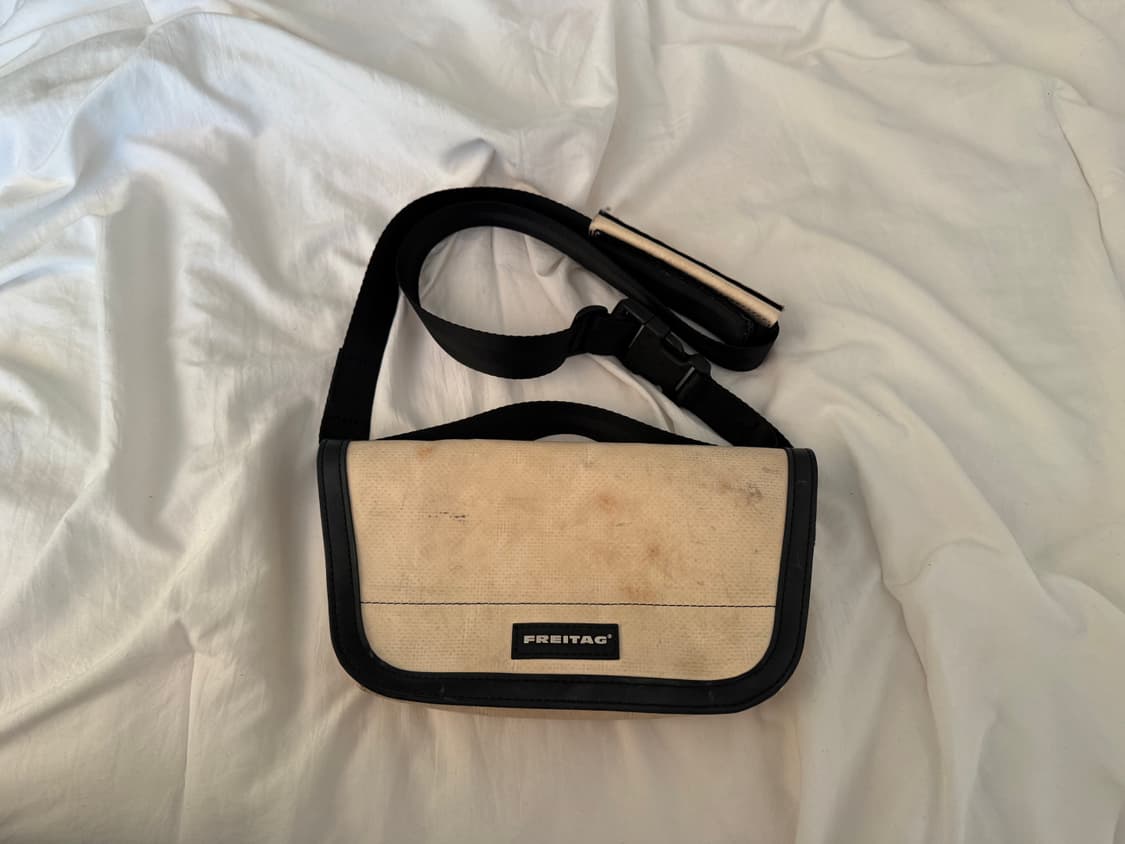 프라이탁 제이미 올화이트 상품이미지1