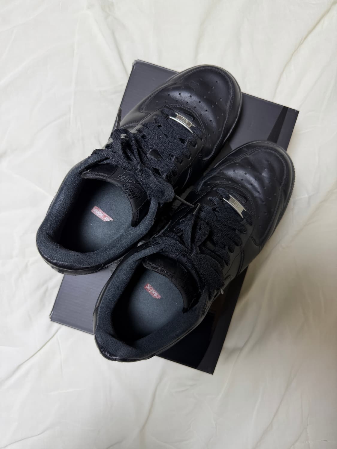 260 나이키 슈프림 에어포스 블랙 상품이미지4