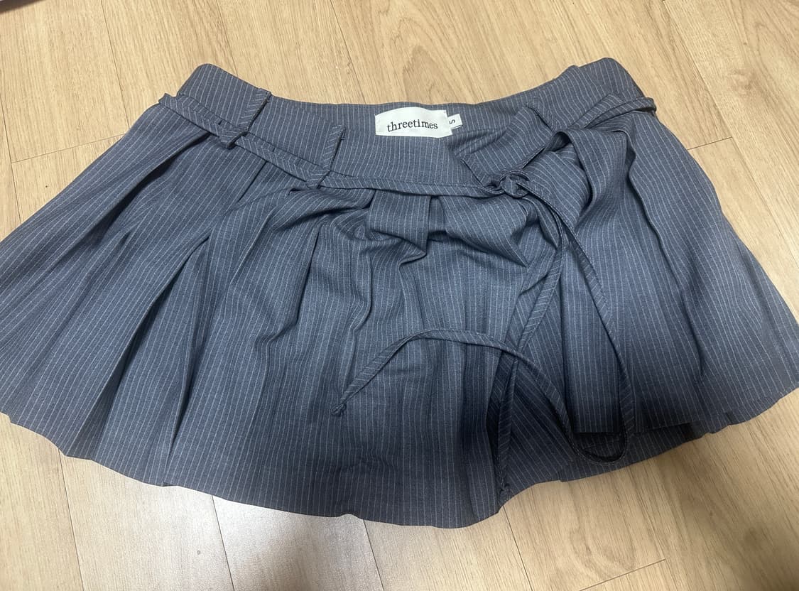 쓰리타임즈 스커트 상품이미지1