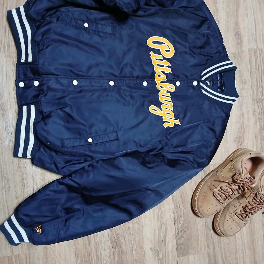 newera 뉴에라 엠엘비 스타디움 바시티 피츠버그 누빔 야구 패딩 자켓 상품이미지4