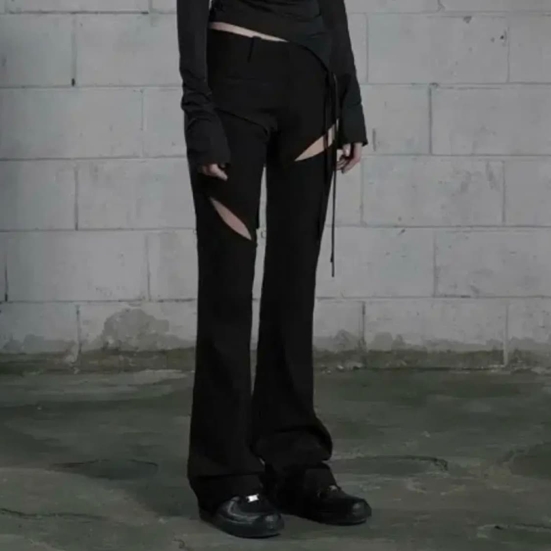 (1 size) 보헤미안서울 레그 슬릿 부츠컷 팬츠 상품이미지1