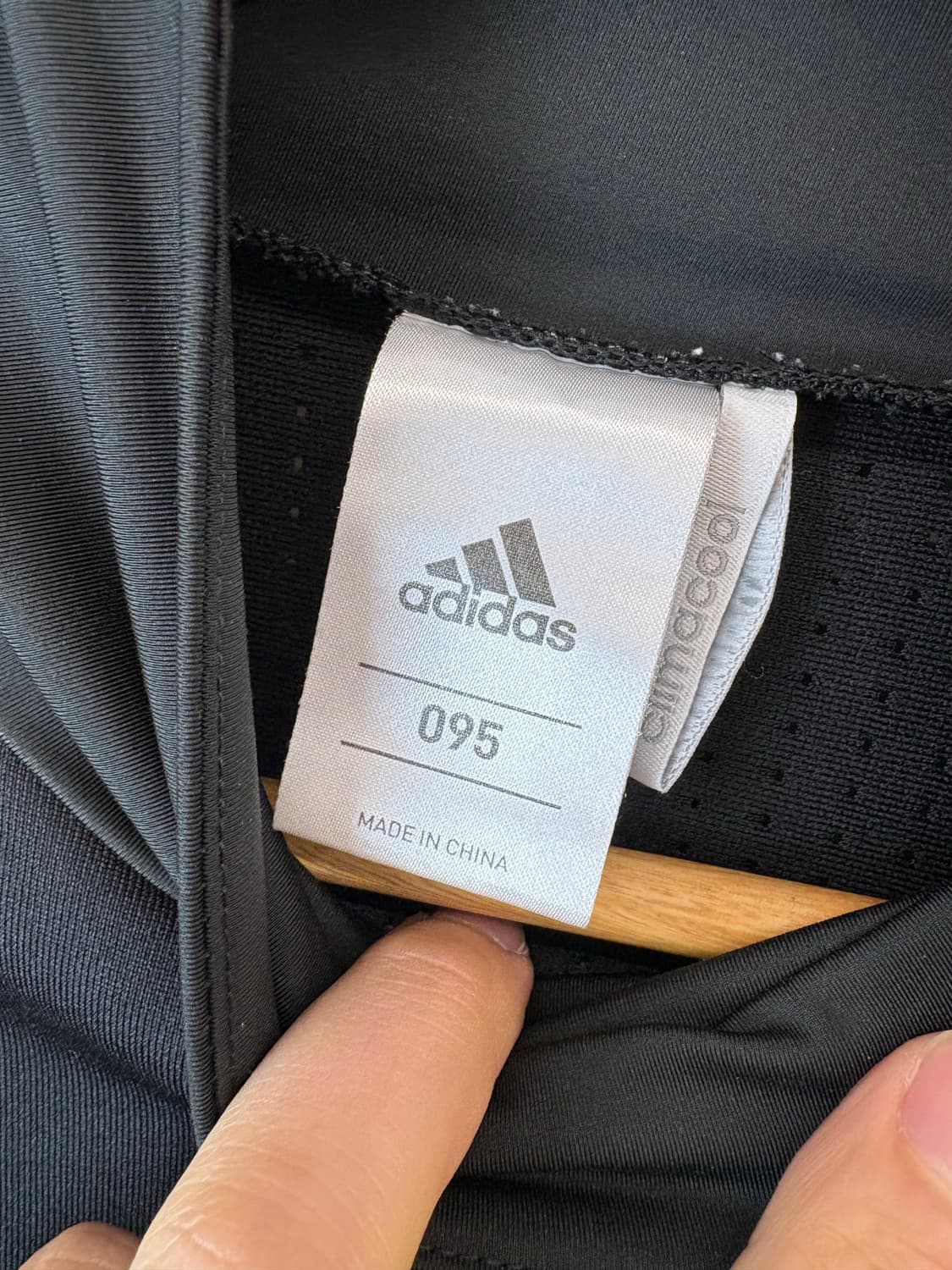 아디다스 맨체스터유나이티드 빈티지 트레이닝 탑 상품이미지8