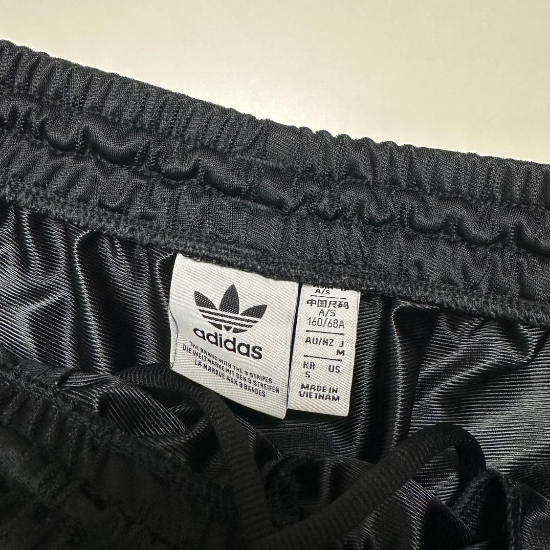 아디다스 파이어버드 쇼츠 블랙 상품이미지4