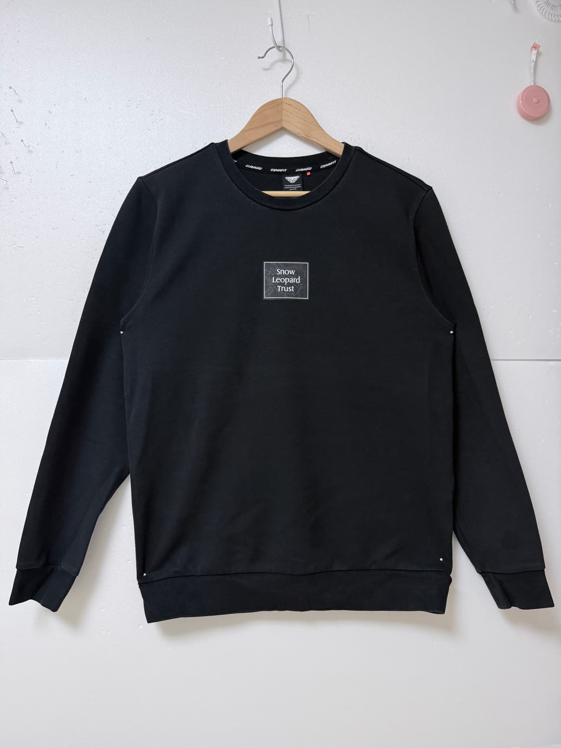 다이나핏(DYNAFIT) 스노우 레오파드 맨투맨 블랙M 상품이미지1