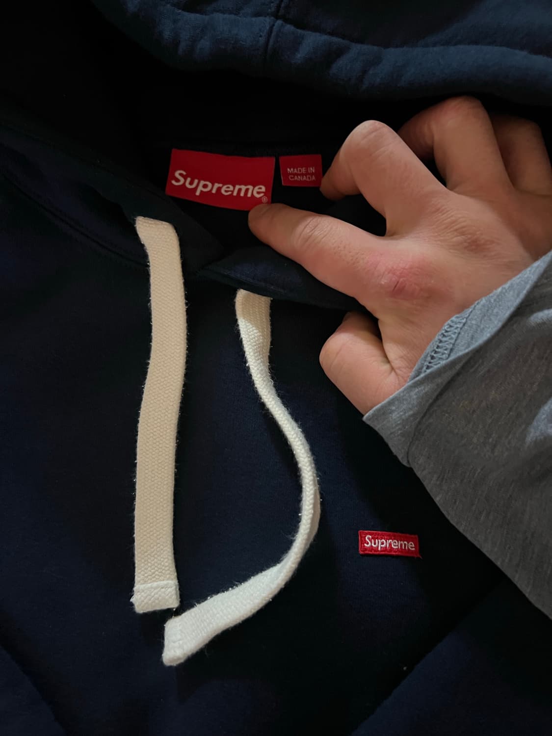 슈프림 스몰박스 후드티 23FW 네이비L 상품이미지2