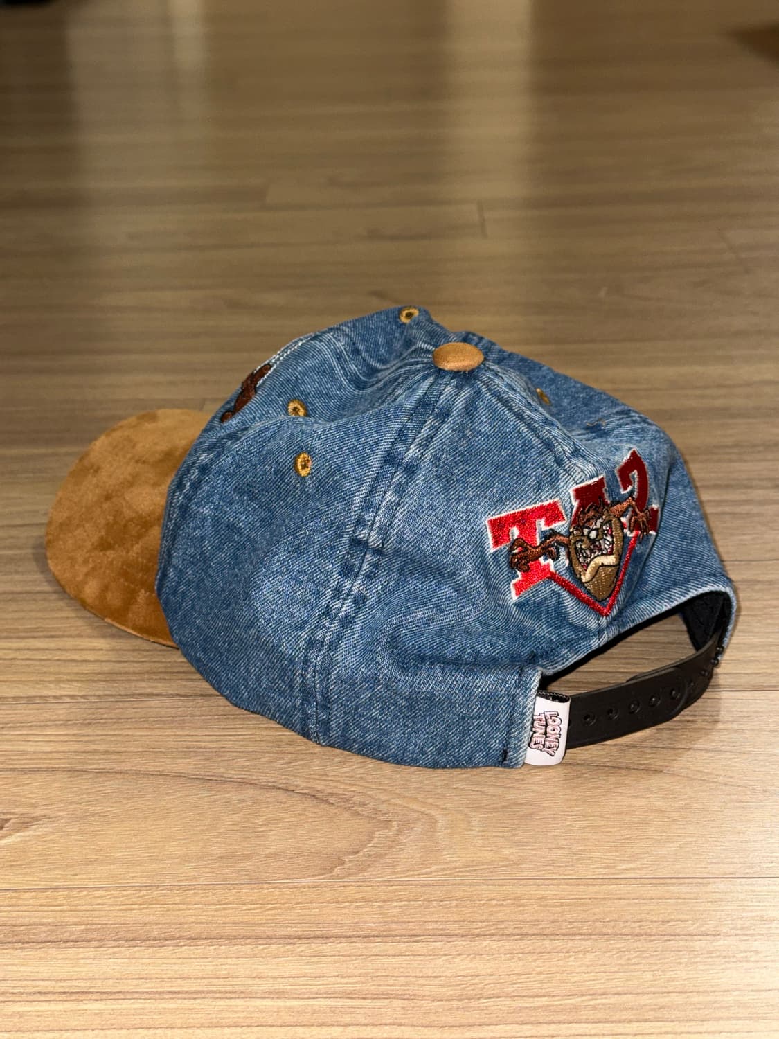 마하그리드 x 루니툰즈 타즈 투톤 데님 볼캡  상품이미지2