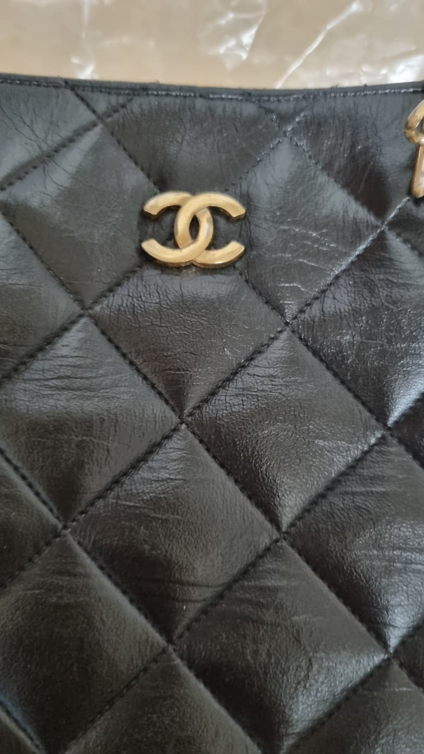 중고] 샤넬 빈티지 램스킨 금장 로고 숄더 크로스백 상품이미지7