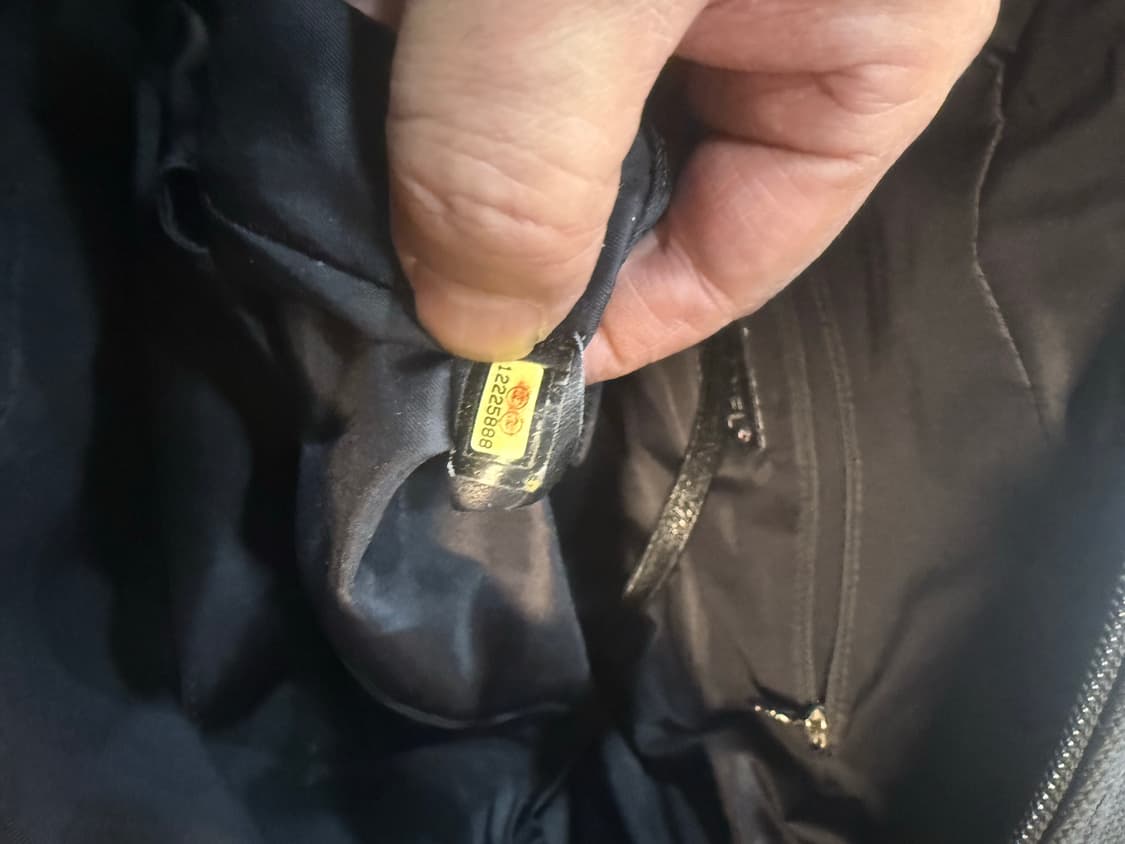 정품 샤넬 파리 비아리츠 백팩+크로스백 팝니다 상품이미지8