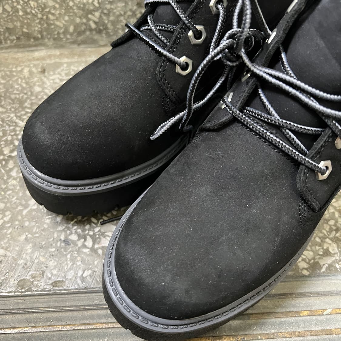 팀버랜드 스톤 스트리트 미드 플랫폼 워터프루프 추카 부츠 상품이미지5