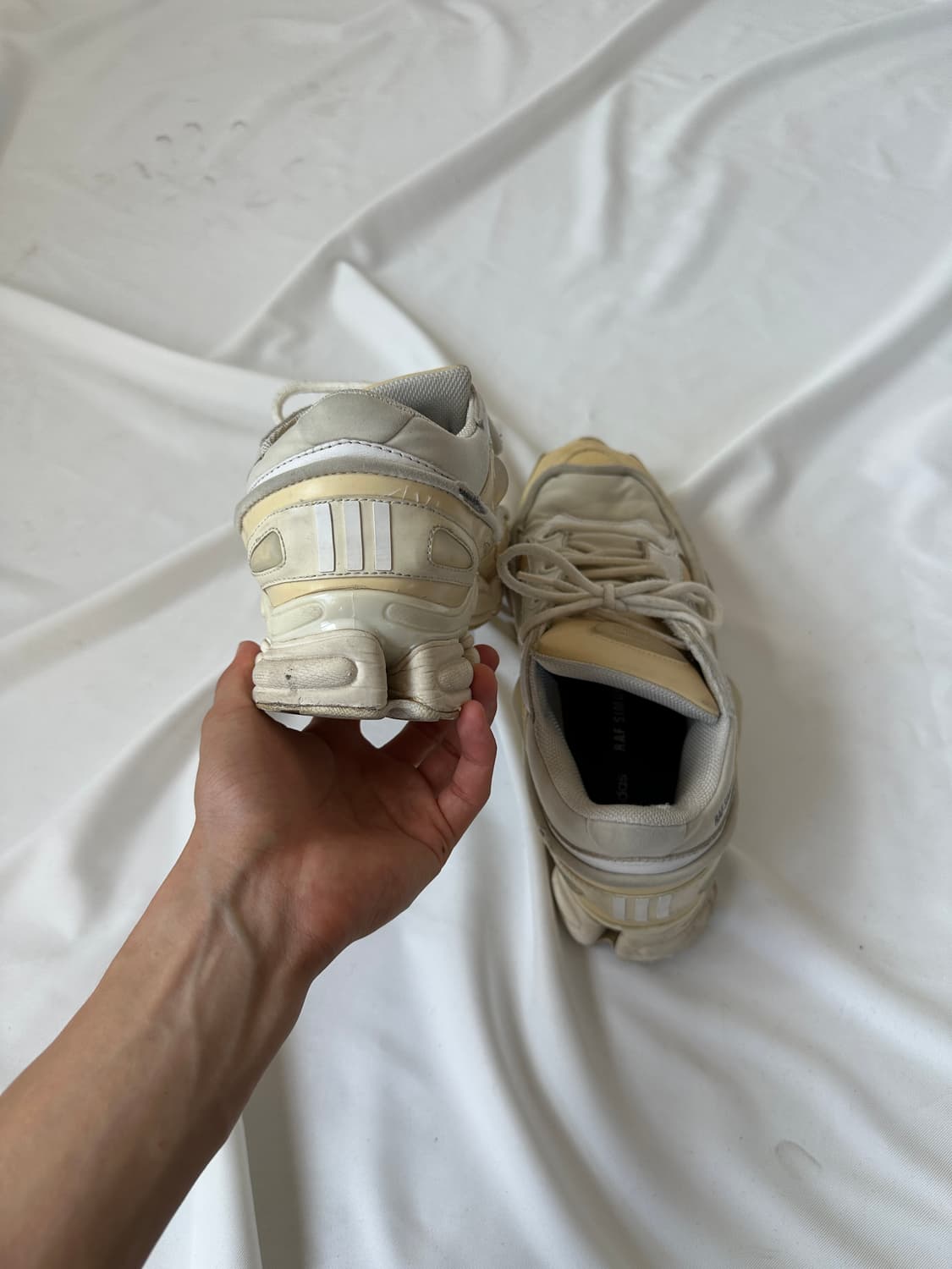 Adidas x Raf Simons Ozweego Bunny 상품이미지9