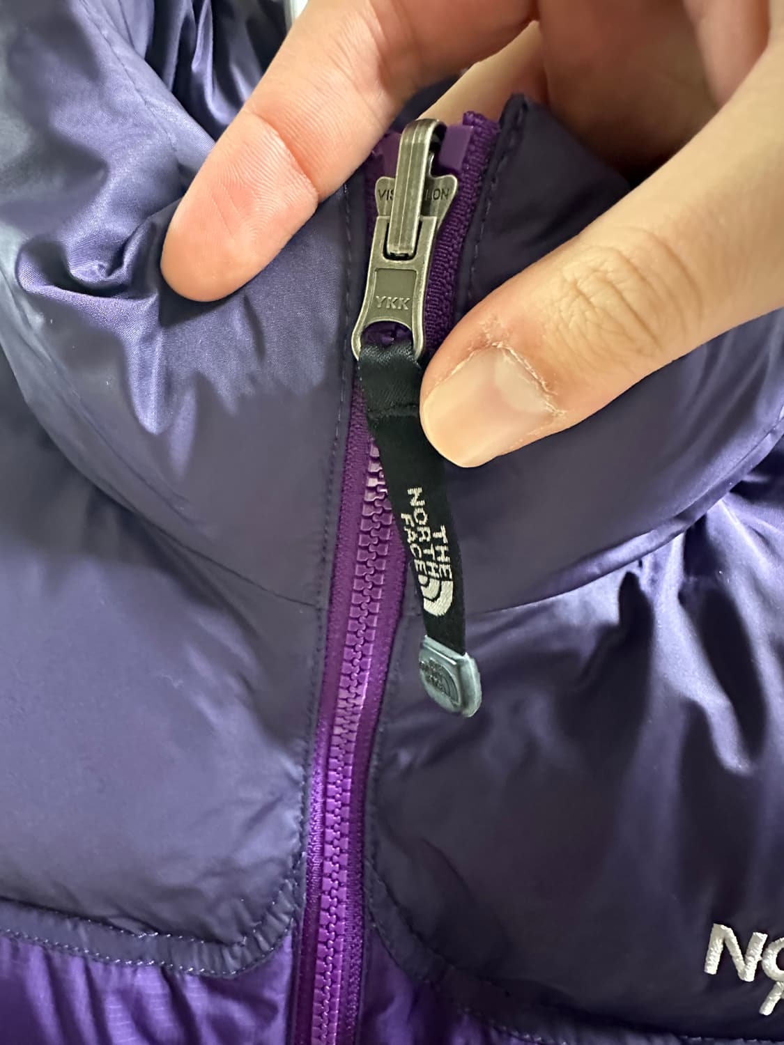 NORTHFACE 노스페이스 퍼플 중앙 로고 조끼 패딩 상품이미지3