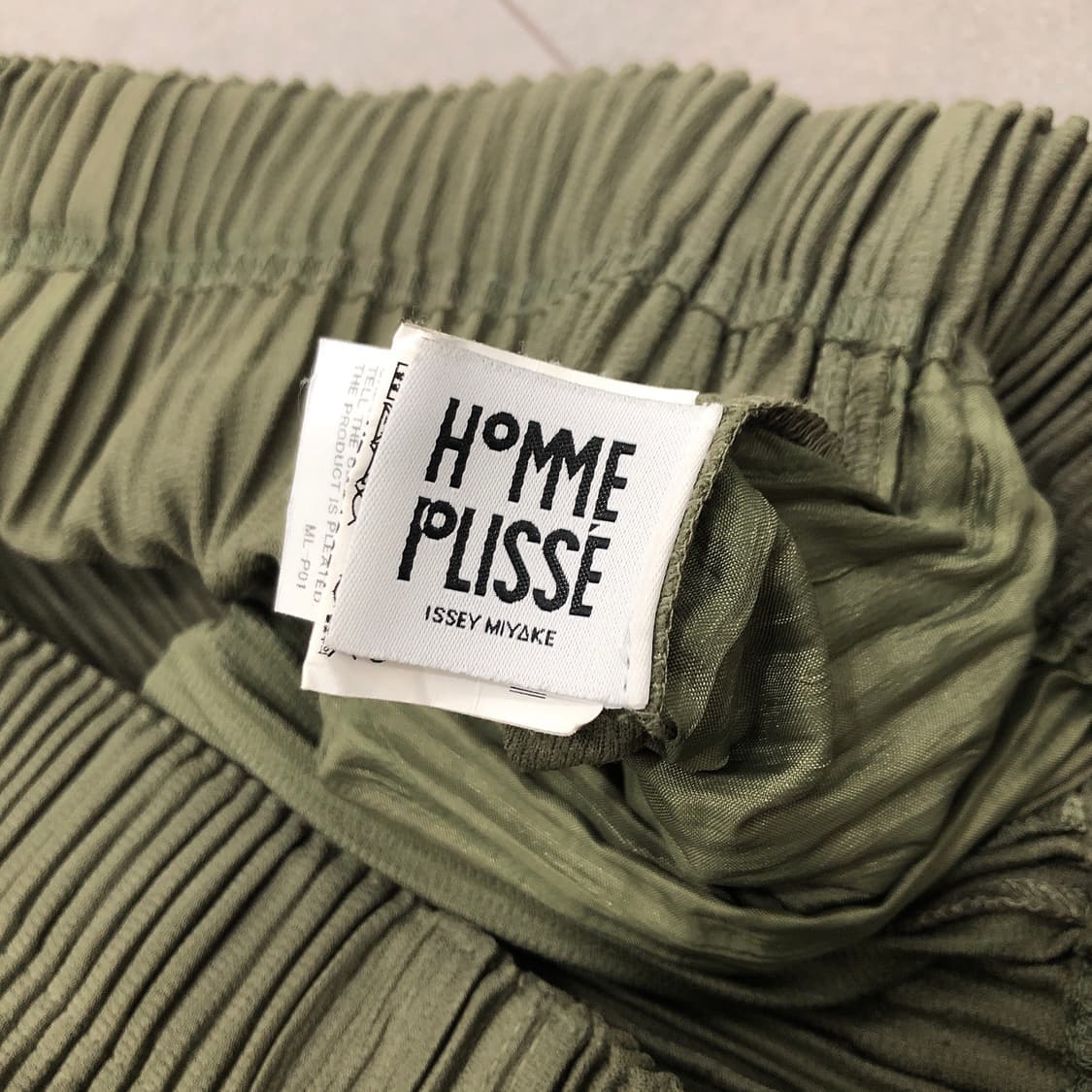 옴므플리세 이세이미야케 플리츠 팬츠 3 상품이미지2