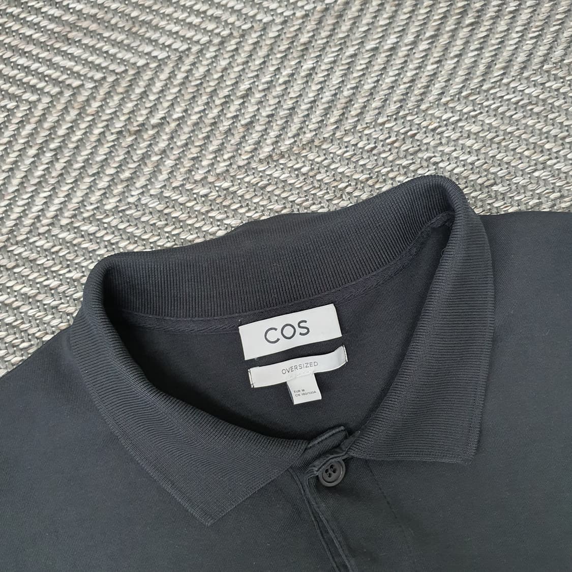 COS 코스 긴소매 카라티 남자105 상품이미지2