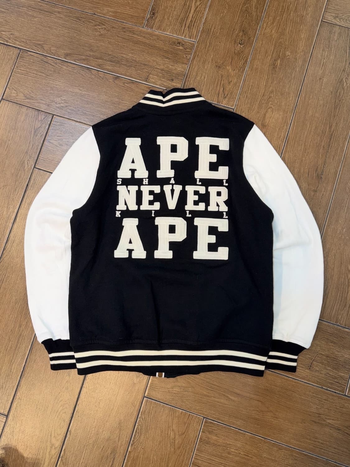 Bape Embroidery Patch Varsity JK ( 새상품 ) 상품이미지9
