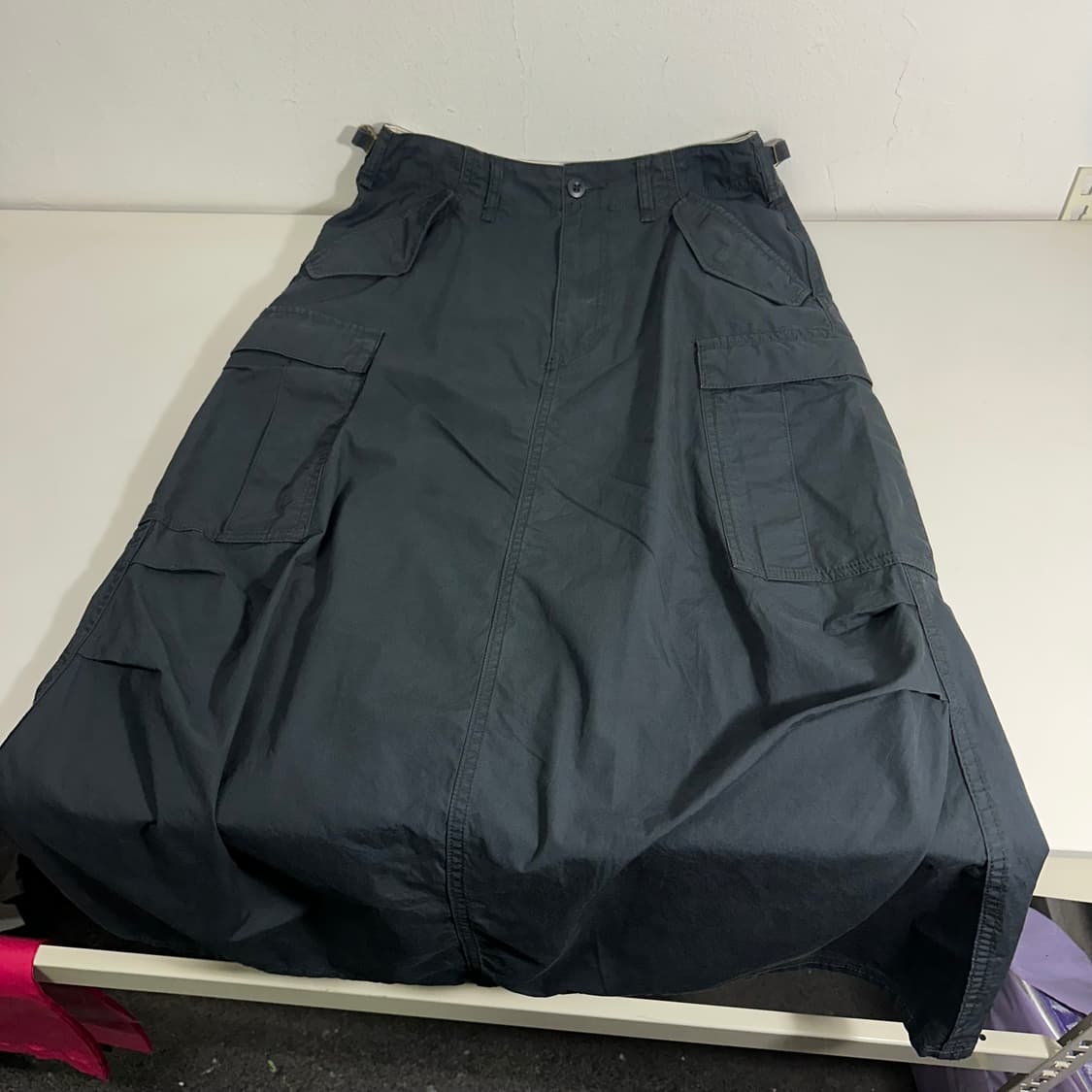 1 우먼M 빔스보이즈 먹색 A라인 부스럭면 카고스커트 상품이미지3