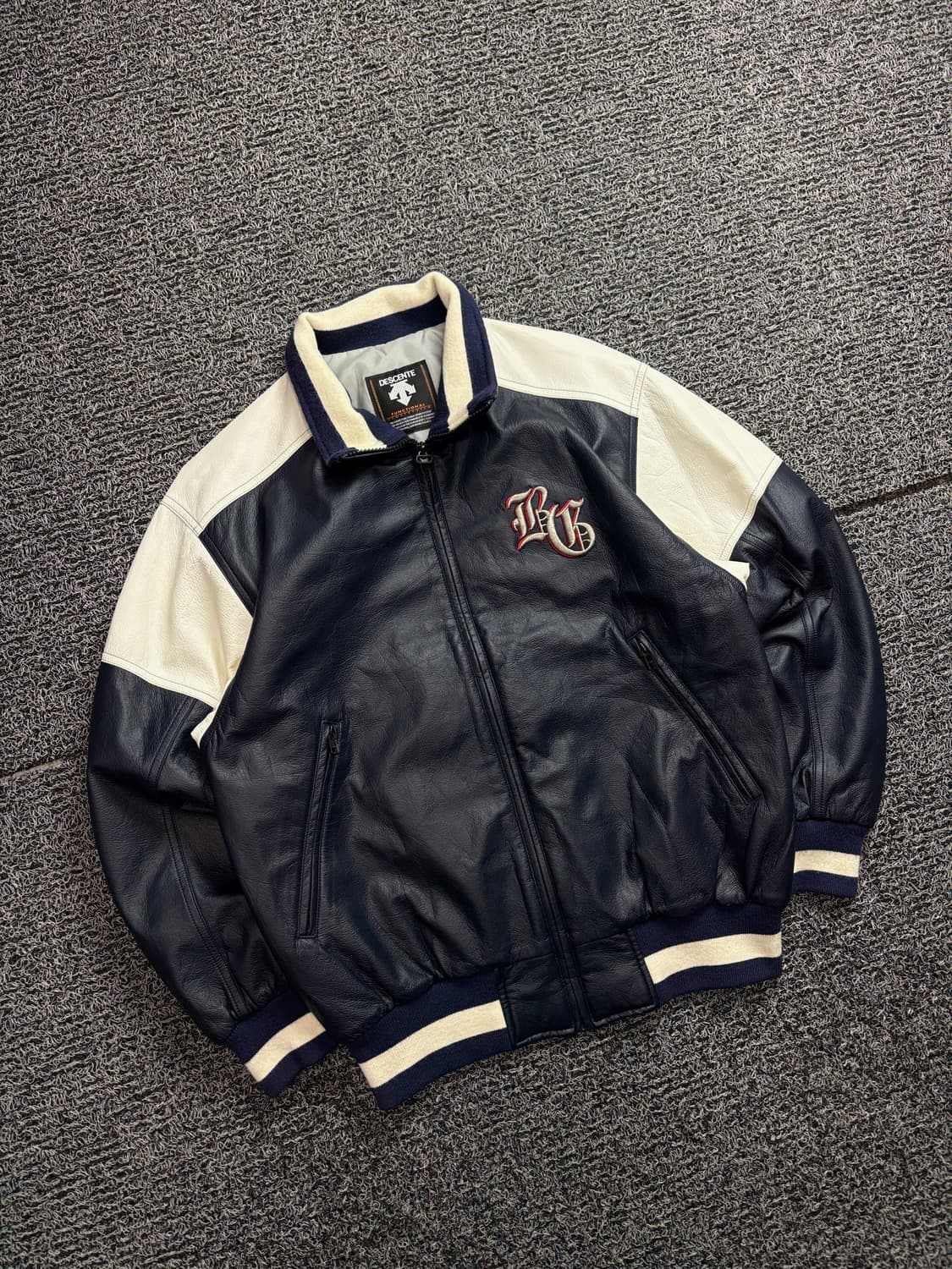 데상트 일판 오리지날 누빔 바시티 스타디움 점퍼 2115 상품이미지1