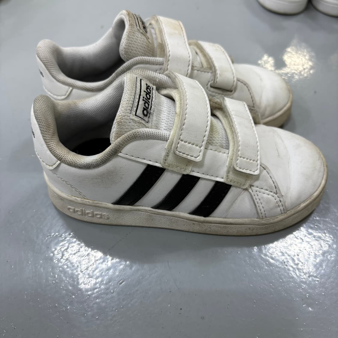 아디다스 아동 밸크로 운동화 0311J 상품이미지4