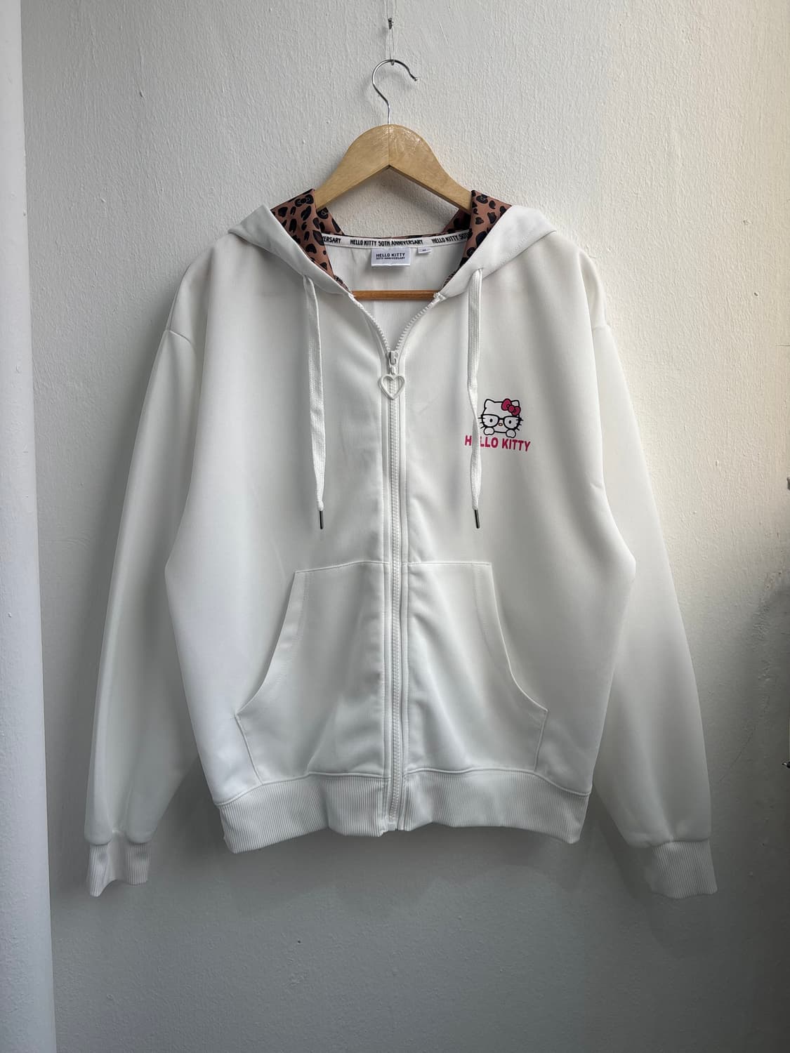 Hello Kitty White Hood Zip-Up 상품이미지3