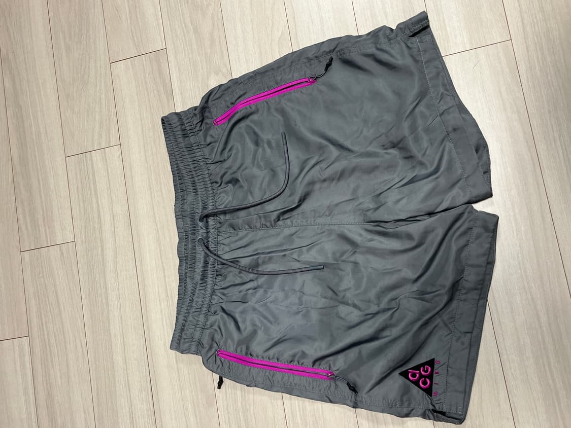 나이키 acg 우븐 쇼츠 그레이 xs 상품이미지1