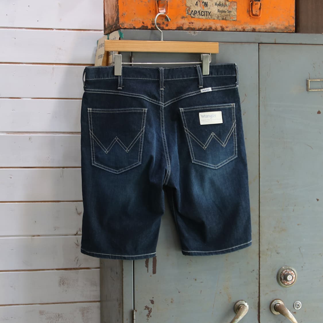(착용컷) Wrangler 데님 반바지 (남성용 34-35) 상품이미지2