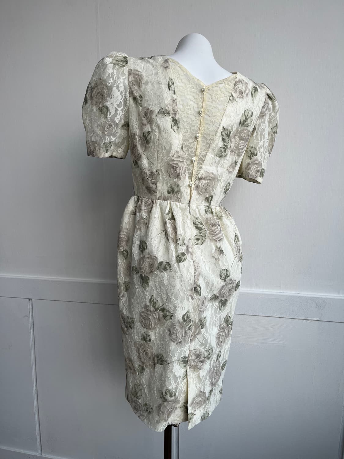 아이보리 로즈 퍼프 원피스 상품이미지5