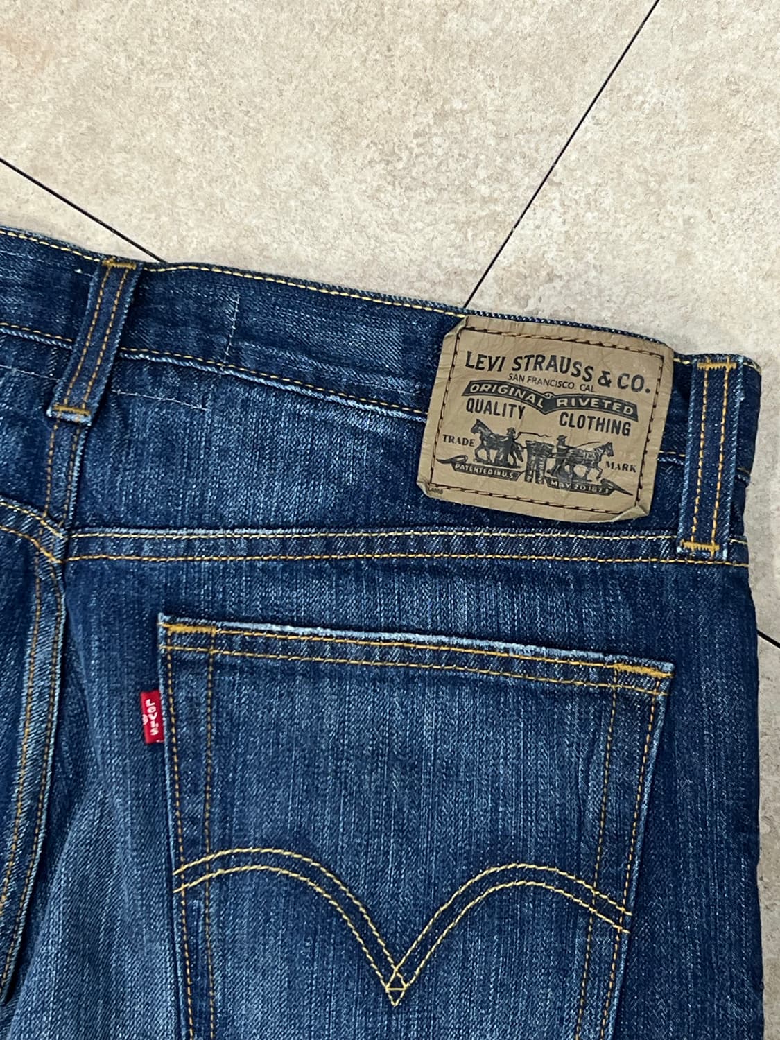 리바이스 514 슬림스트레이트핏 중청 데님 팬츠 상품이미지8