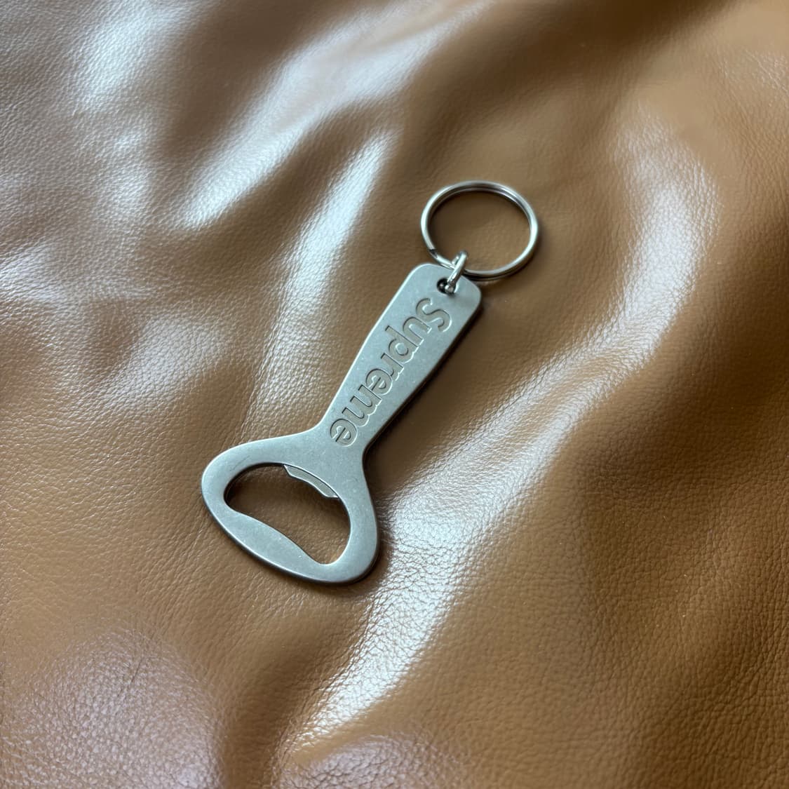 슈프림 보틀 오프너 키체인 열쇠고리 실버 키홀더 키링 상품이미지1