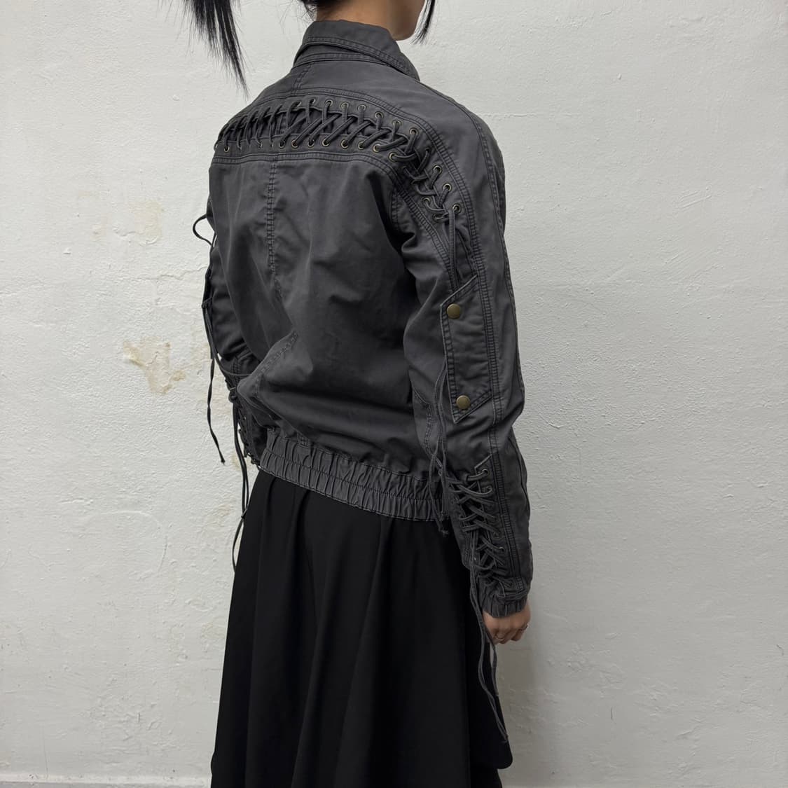 히스테릭글래머 차콜컬러 코튼 스트랩 아일렛 쇼트 밀리터리 자켓 상품이미지2